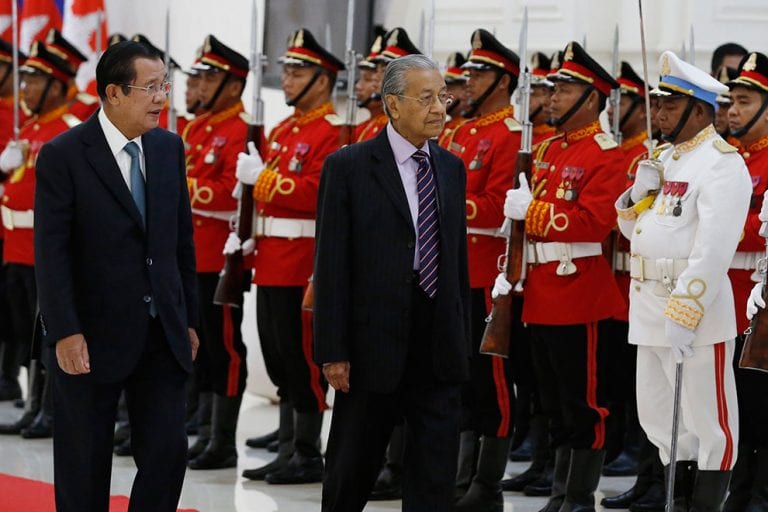 Malaysia's Mahathir pledges to balance trade with Cambodia ...