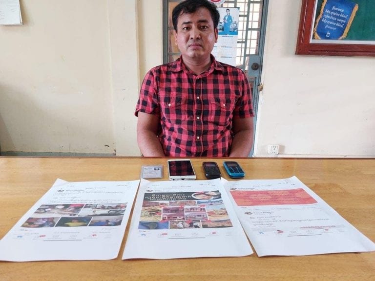 Journalist Kao Piseth being questioned at the Battambang provincial military police office. Photo posted on the national military police's Facebook page.