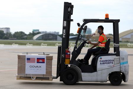 The Johnson&Johnson COVID-19 vaccines donated by the US to Cambodia through the international COVAX mechanism arrive at Phnom Penh International airport, July 30, 2021. CamboJA/ Pring Samrang