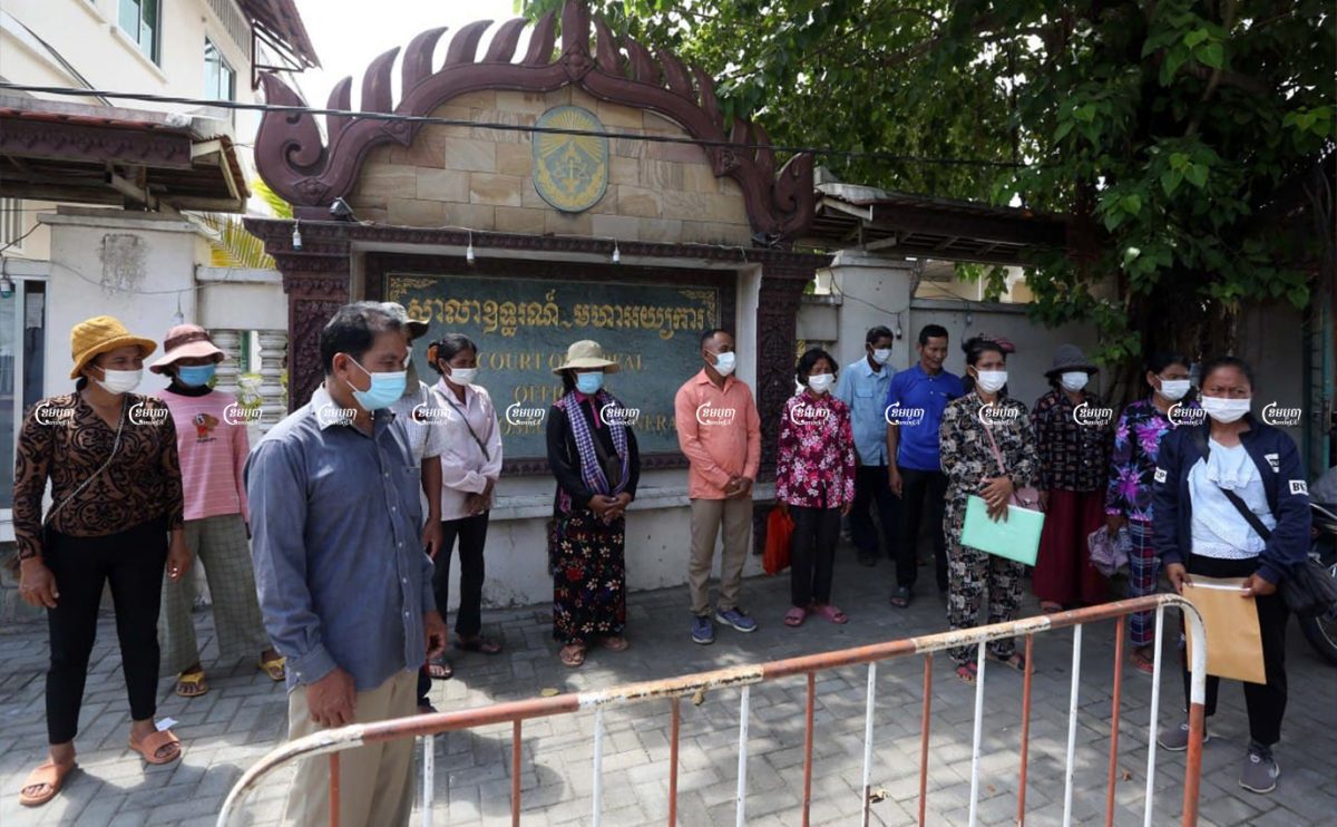 Villagers from Lor Peang arrive at the Appeal Court in Phnom Penh, Picture taken October 20, 2021. CamboJA/ Pring Samrang