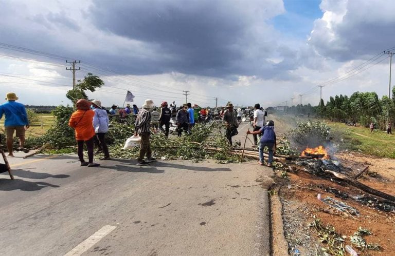 Villagers blocked road after soldiers shot and injured a man in a land dispute in Kandal province, June 3, 2021. Licadho