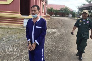 Online journalist Kao Piseth arrives at Battambang Appeal Court to attend his appeal hearing on July 5, 2022. CamboJA/ Sok Savy