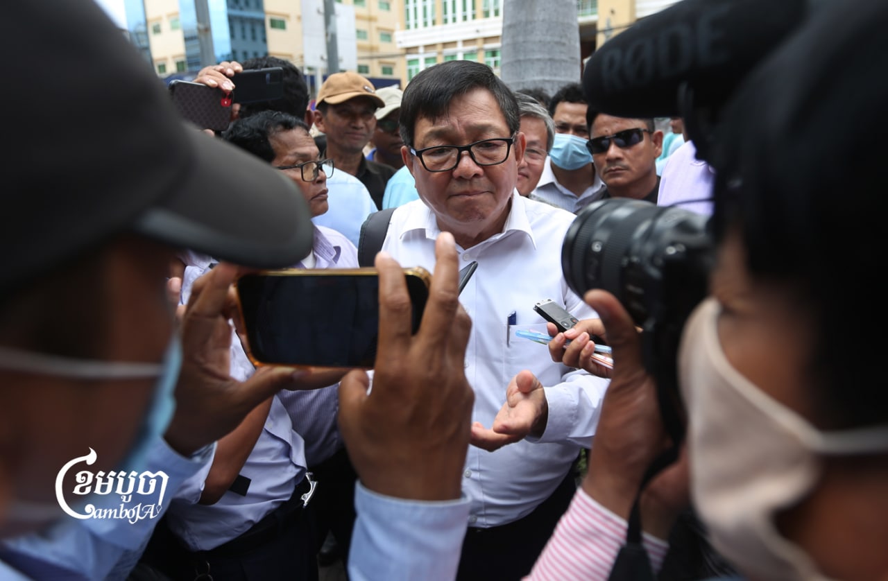 Opposition Candlelight Party vice president Son Chhay speaks to journalists after a hearing at the Phnom Penh Municipal Court on October 7, 2022. CamboJA/Pring Samrang