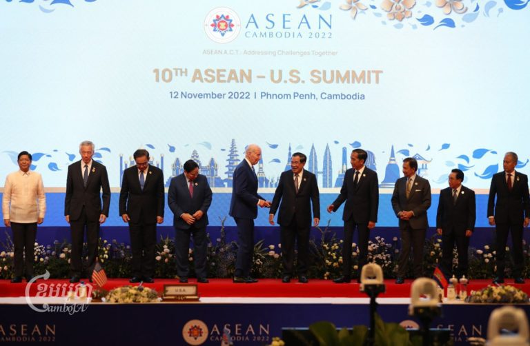Prime Minister Hun Sen poses for a photo with U.S. President Joe Biden and Asean leaders during the Asean summit in Phnom Penh on November 12, 2022. CamboJA/Pring Samrang