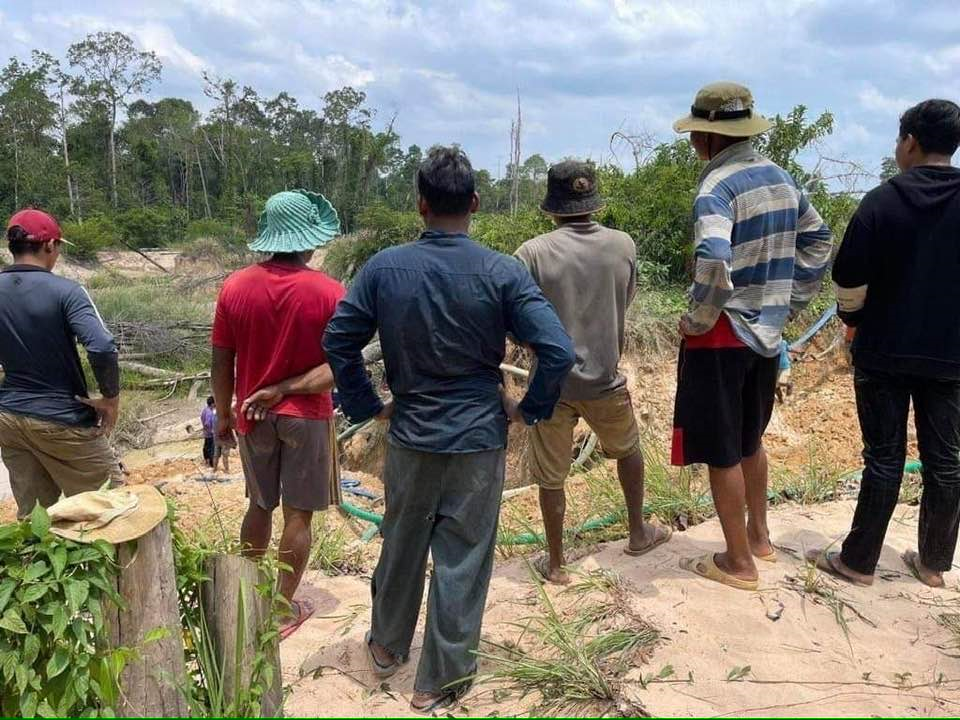 A photograph shared by Information Minister Khieu Kanharith shows the alleged area where a mining pit collapsed and killed four workers in Kampong Thom province on May 4, 2023. (Information Minister Khieu Kanharith’s Facebook)