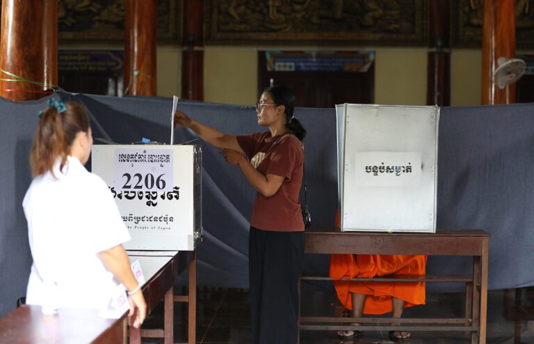 People vote at a polling station in Phnom Penh on July 23, 2023. (CamboJA/Pring Samrang)