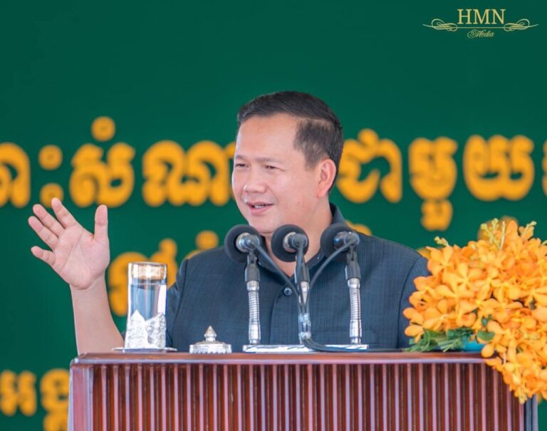 Prime Minister Hun Manet gave a speech to nearly 20,000 garment workers in Phnom Penh's Pur Senchey district on August 29, 2023. (PM Hun Manet Facebook)