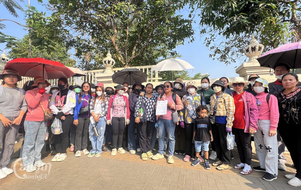 Around 30 members of the LRSU gathered at the Ministry of Labor to deliver a petition to solve their ongoing labor dispute on March 6, 2024. (CamboJA/Sovann Sreypich)