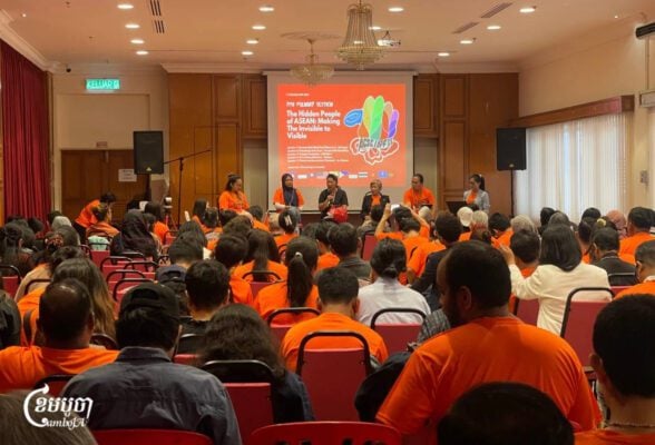 Southeast Asian civil society groups discuss struggles of ethnic minorities and gender justice during the ASEAN People’s Forum. Oct. 15, 2025. (Khuon Narim)